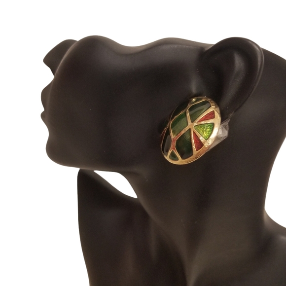 VINTAGE GOLDTONE WITH RED & GREEN ENAMEL INLAY DETAIL CLIP ON STATEMENT EARRINGS - Picture 3 of 5
